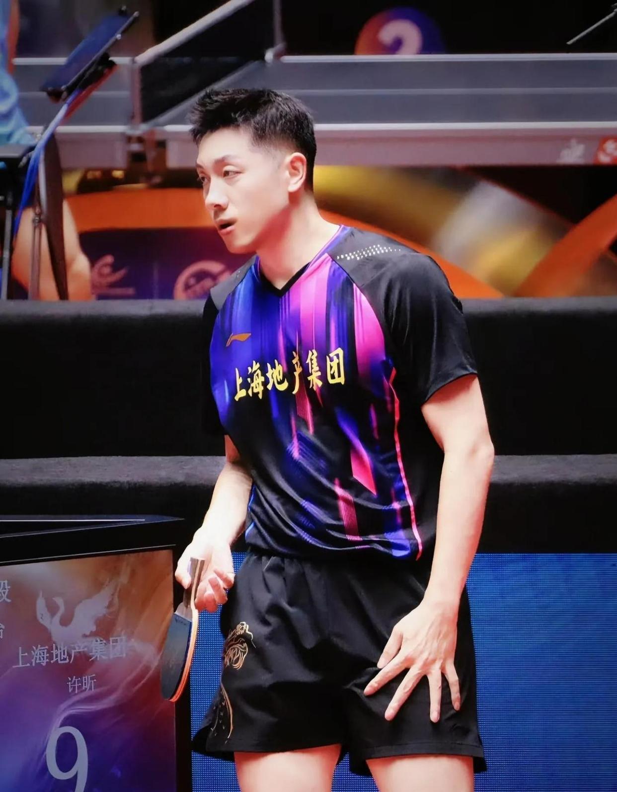 奥地利乒乓球队鏖战英国乒乓球队，许昕爆发神勇的简单介绍