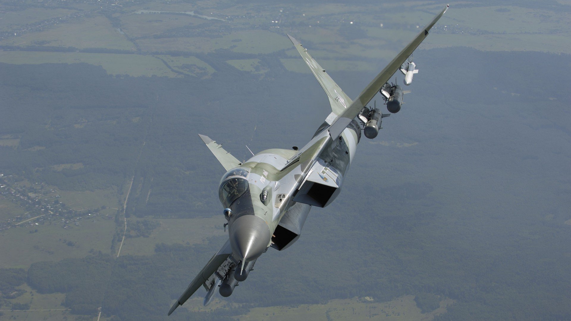 棋盘上的将军，拉塞尔如何将索伯的鏖战化为个人统治的终局