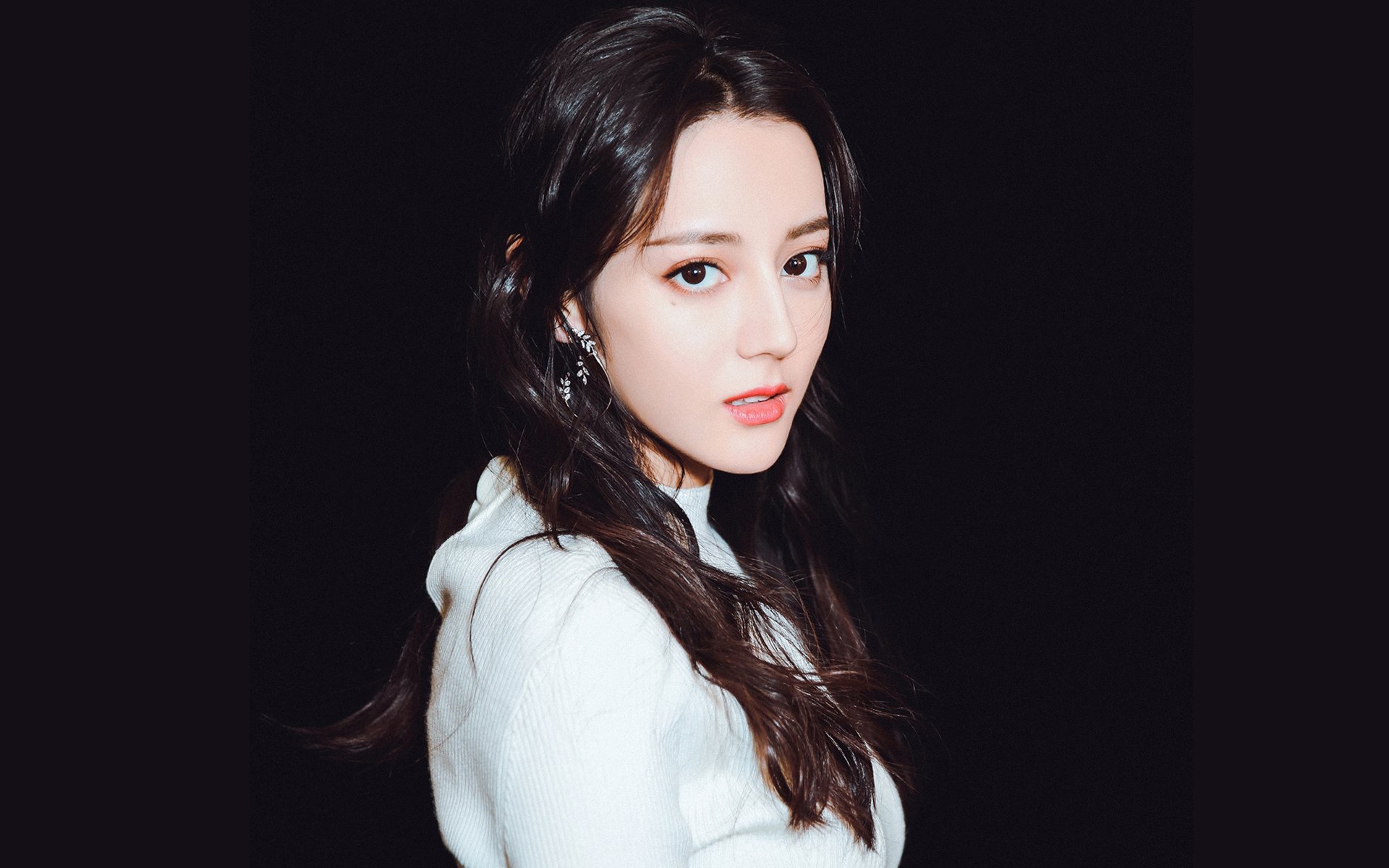 开云体育平台APP-恩比德狂砍40+20仍难救主！吉林队加时险胜独行侠