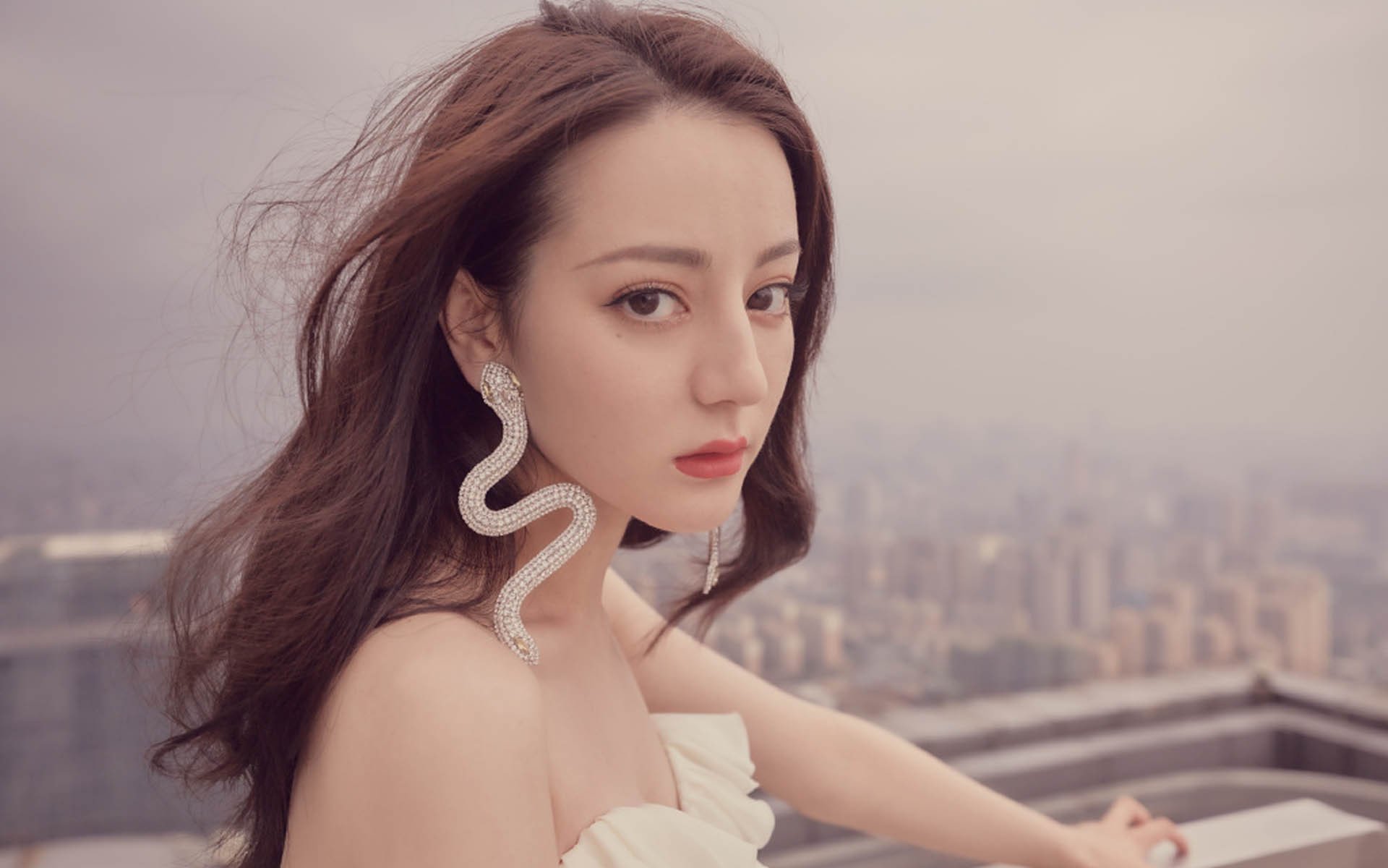 开云体育-破茧，NBA季后赛之夜与一座孤岛的诞生