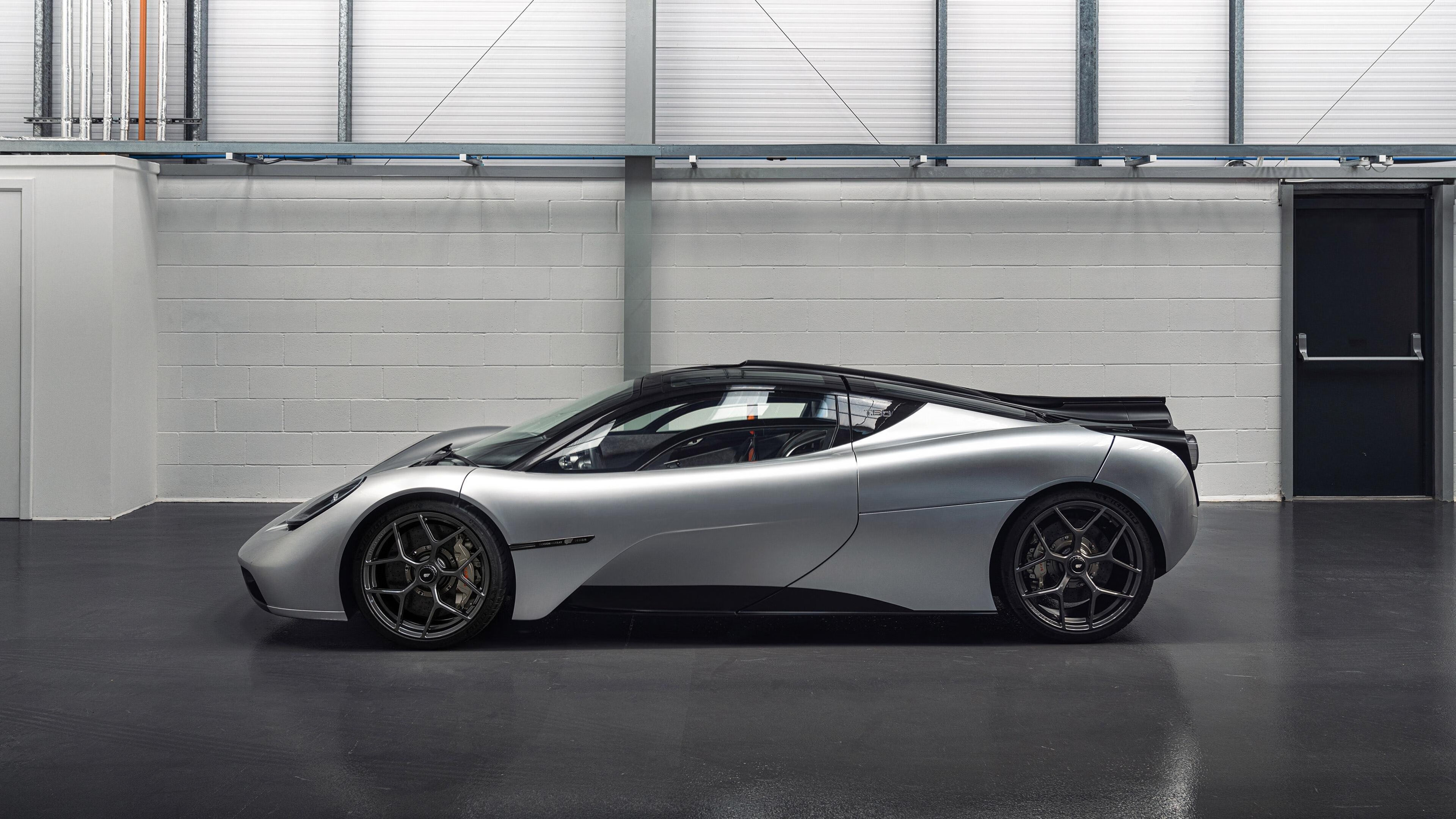 开云体育平台APP-钢铁荆棘，托尼筑起叹息之墙，阿根廷压哨绝杀芬兰